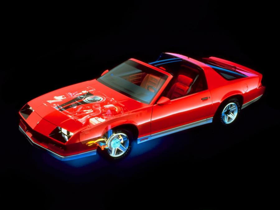  Chevrolet Camaro Z28 T-Top 1982 года  (фото 10 из 12)